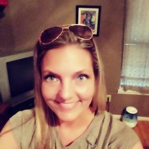 Meet your Posher, Rebekah